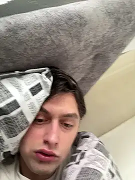 Snapshot of Glorny1 chatting on March 11, 2026, 10:42 am Glorny1 online show from March 11, 2026, 10:42 am