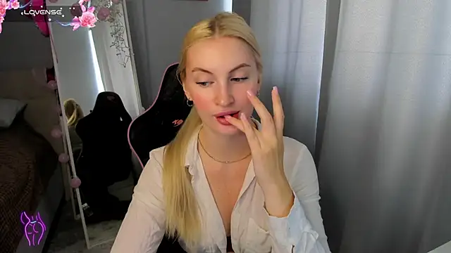 Kimmy powell online show from June 30, 2026, 4:01 am