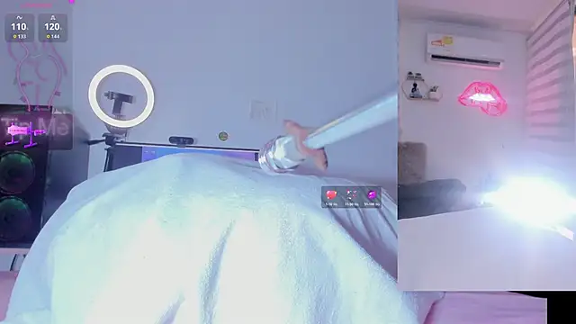 Abigail Girl   online show from January 6, 2026, 5:17 pm