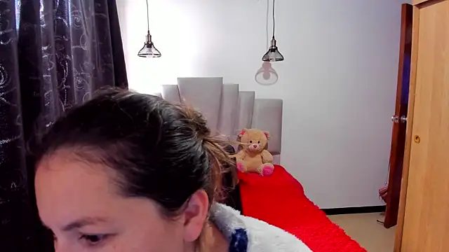 samantha  wilson online show from September 24, 2025, 11:39 am