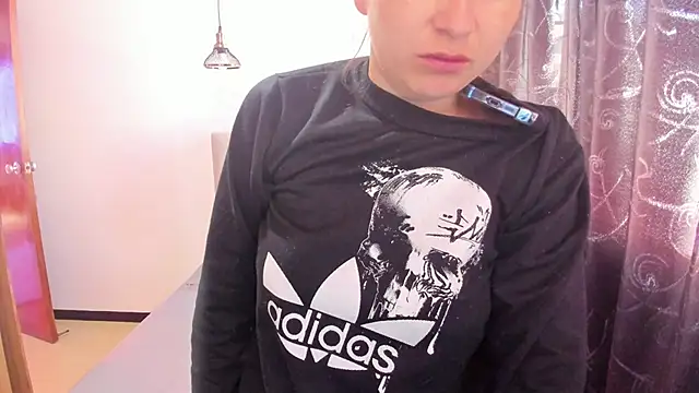 samantha  wilson online show from November 7, 2025, 1:15 pm