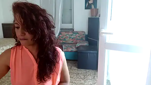 danasantoreal online show from August 6, 2026, 7:58 am