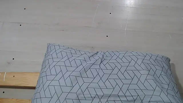 CRISTIINA37 online show from November 10, 2025, 1:49 pm