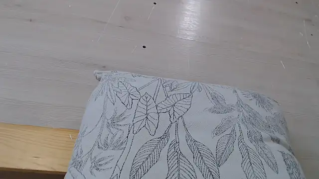 CRISTIINA37 online show from October 7, 2025, 1:34 pm