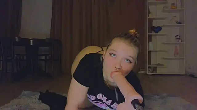 May aster online show from September 28, 2025, 8:38 pm