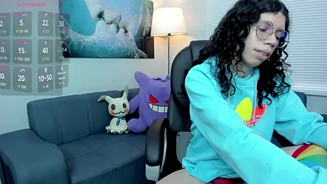 Angel Dust18 online show from September 28, 2025, 2:57 pm