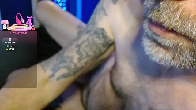 Krys and Steve online show from December 2, 2025, 11:06 pm