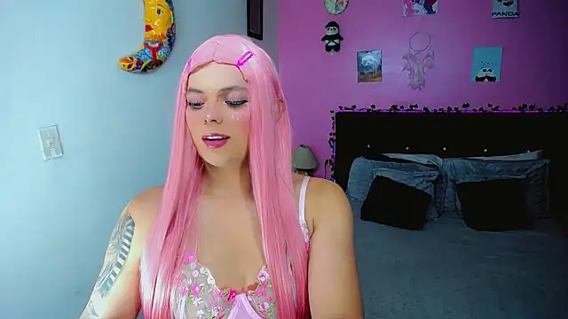 SweetKim21 online show from April 26, 2026, 6:43 am