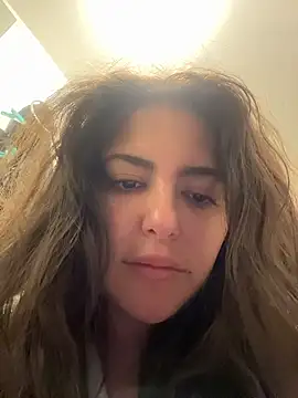 Snapshot of sukhakunis1 chatting on July 13, 2026, 1:43 pm sukhakunis1 online show from July 13, 2026, 1:43 pm