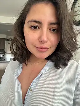 sukhakunis1 online show from February 15, 2026, 3:33 pm