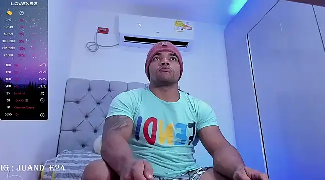 Snapshot of juande_24 chatting on March 15, 2025, 4:46 am juande 24 online show from March 15, 2025, 4:46 am