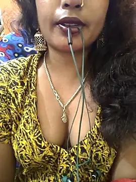 jasss-11 online show from November 4, 2025, 5:28 pm