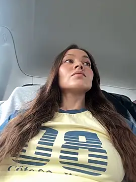 nicole111 online show from October 5, 2025, 10:50 am