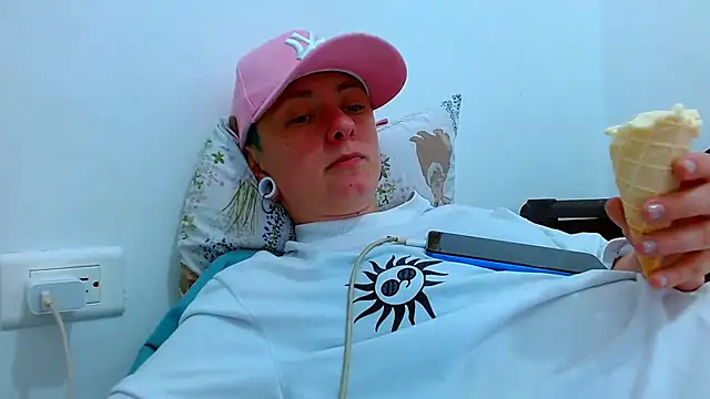 tomboyblue online show from February 4, 2026, 9:10 pm