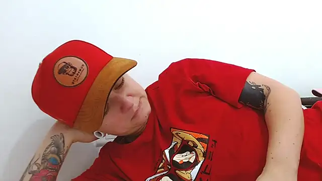 Snapshot of tomboyblue chatting on February 21, 2026, 3:36 pm tomboyblue online show from February 21, 2026, 3:36 pm