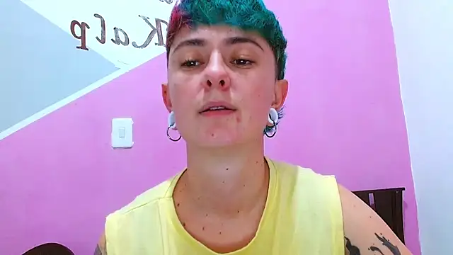 tomboyblue online show from December 13, 2025, 8:04 pm