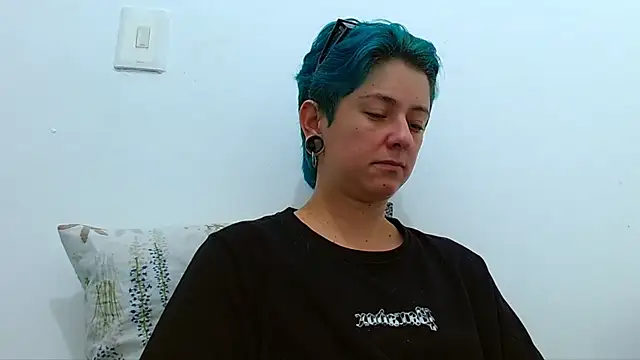 Snapshot of tomboyblue chatting on March 14, 2026, 7:53 pm tomboyblue online show from March 14, 2026, 7:53 pm