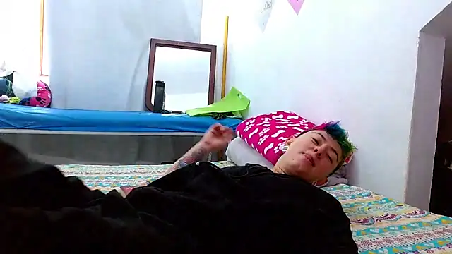 tomboyblue online show from October 15, 2025, 5:32 pm