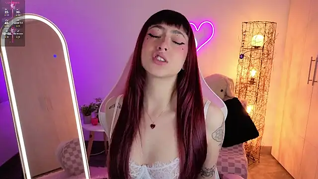 violet ch online show from July 27, 2026, 7:21 pm