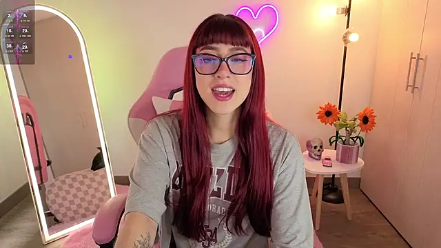 Snapshot of violet_ch chatting on June 9, 2026, 7:37 pm violet ch online show from June 9, 2026, 7:37 pm