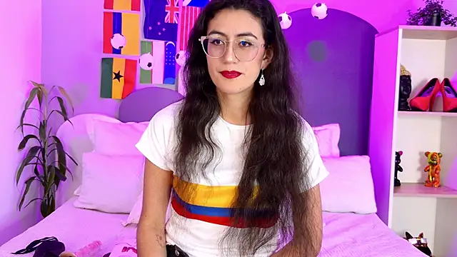 SophieGomez22 online show from June 27, 2026, 11:38 am
