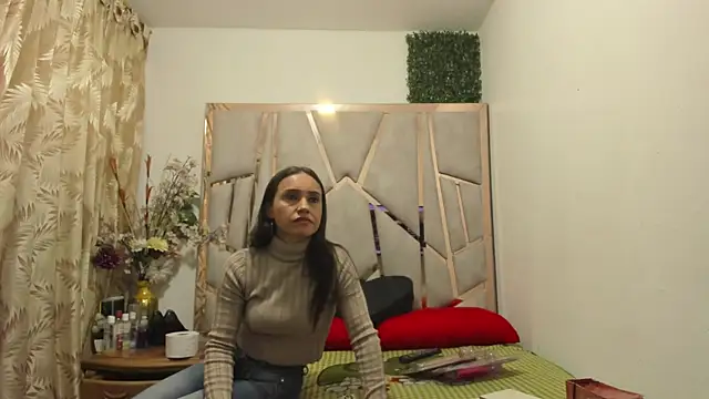 daniela casallas  online show from July 21, 2026, 11:00 am