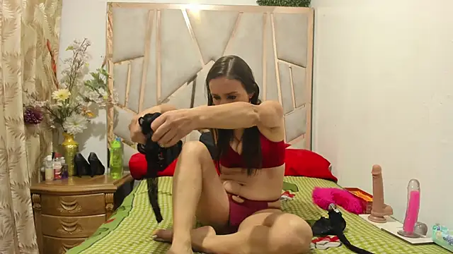 daniela casallas  online show from June 16, 2026, 11:32 am