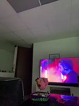 DanielGomez9 online show from March 26, 2026, 6:22 am