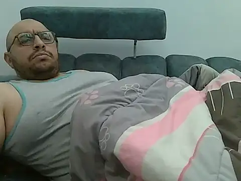 Snapshot of _hornyHami_ chatting on December 5, 2024, 1:31 am hornyHami online show from December 5, 2024, 1:31 am