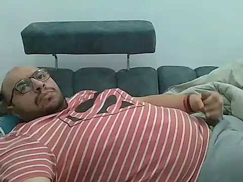 Snapshot of _hornyHami_ chatting on December 31, 2024, 10:04 am hornyHami online show from December 31, 2024, 10:04 am