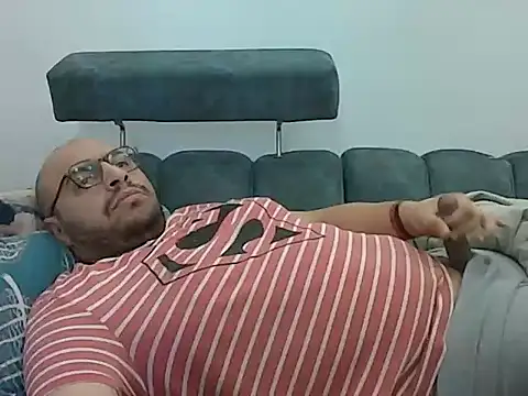 Snapshot of _hornyHami_ chatting on December 31, 2024, 2:14 pm hornyHami online show from December 31, 2024, 2:14 pm