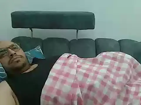 Snapshot of _hornyHami_ chatting on December 3, 2024, 8:01 pm hornyHami online show from December 3, 2024, 8:01 pm