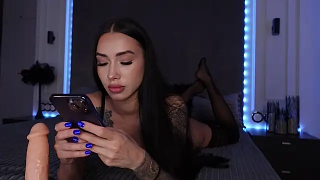 mila blvck online show from September 10, 2025, 8:13 am