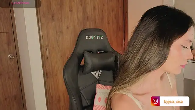 jessy  01 online show from September 12, 2025, 2:12 am