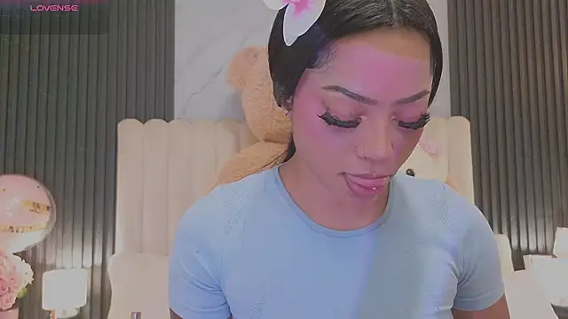Snapshot of Madiee_Rhea chatting on June 3, 2026, 9:08 pm Madiee Rhea online show from June 3, 2026, 9:08 pm