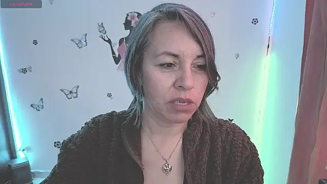 Lady breaks hearts online show from July 16, 2026, 1:08 pm