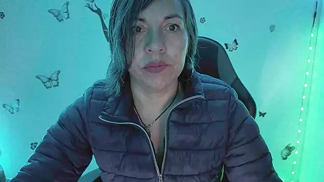 Lady breaks hearts online show from March 8, 2026, 10:51 am