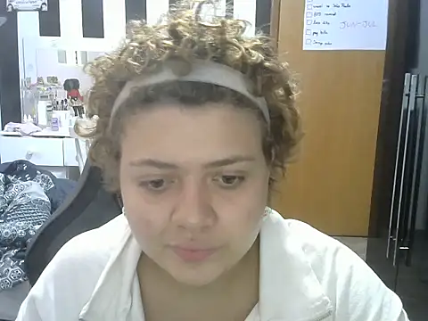 RuthBunny online show from June 9, 2026, 2:07 pm