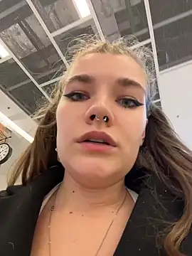 Holy Tereza online show from April 21, 2026, 4:02 pm