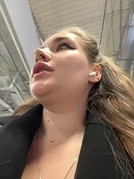 Holy Tereza online show from January 17, 2026, 3:37 pm