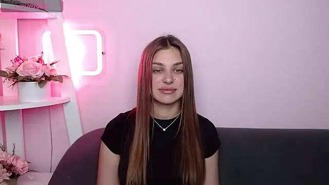 MilanaAngelAs online show from June 22, 2026, 7:44 pm