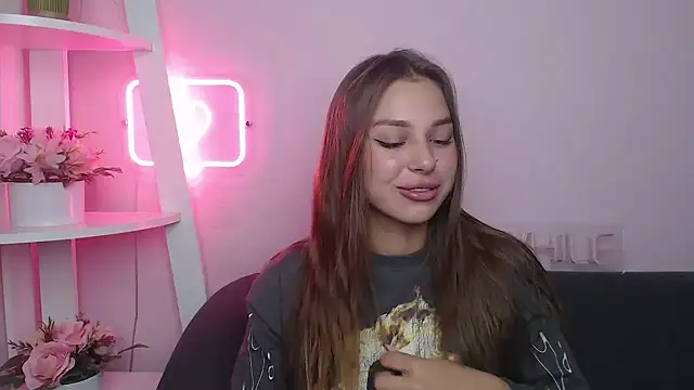 MilanaAngelAs online show from September 9, 2025, 7:34 pm