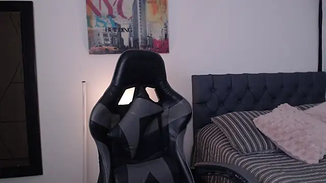 miawilson 1 online show from September 14, 2025, 4:13 am