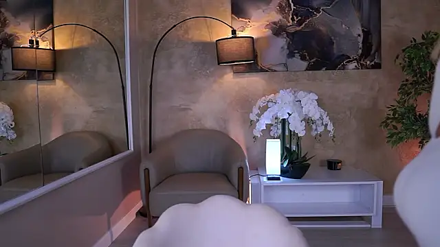 EvaZane online show from March 14, 2026, 8:48 pm