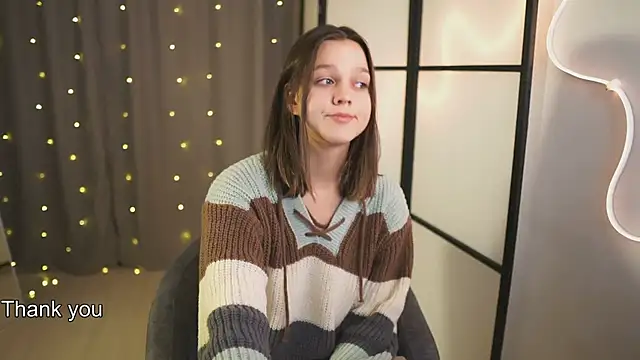 Snapshot of Addelin_Moon chatting on February 26, 2025, 5:24 am Addelin Moon online show from February 26, 2025, 5:24 am