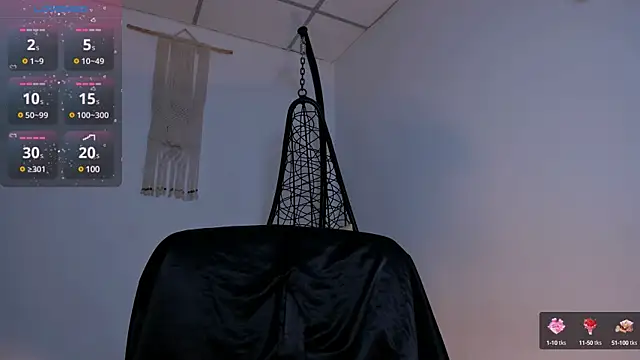 Nina-monroe online show from December 13, 2024, 10:23 pm