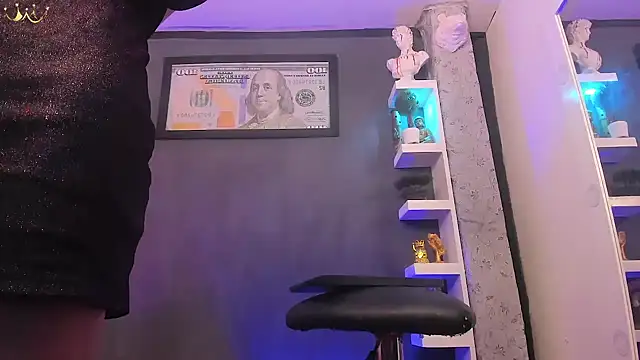 Snapshot of londoreales chatting on March 11, 2025, 11:26 pm londoreales online show from March 11, 2025, 11:26 pm