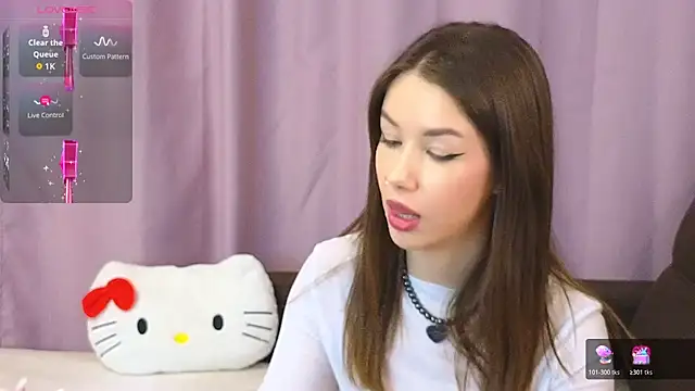 Snapshot of ellie_kramer chatting on February 21, 2026, 9:50 pm ellie kramer online show from February 21, 2026, 9:50 pm