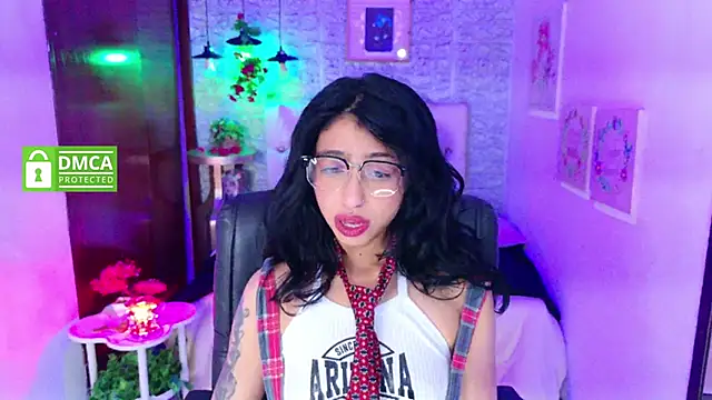 REDHOTTER  online show from September 10, 2025, 7:57 pm