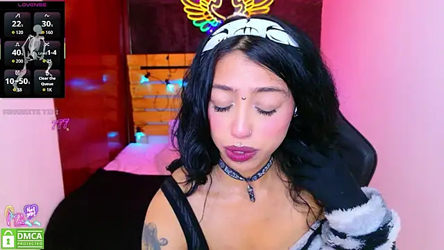 REDHOTTER  online show from June 9, 2026, 7:37 pm